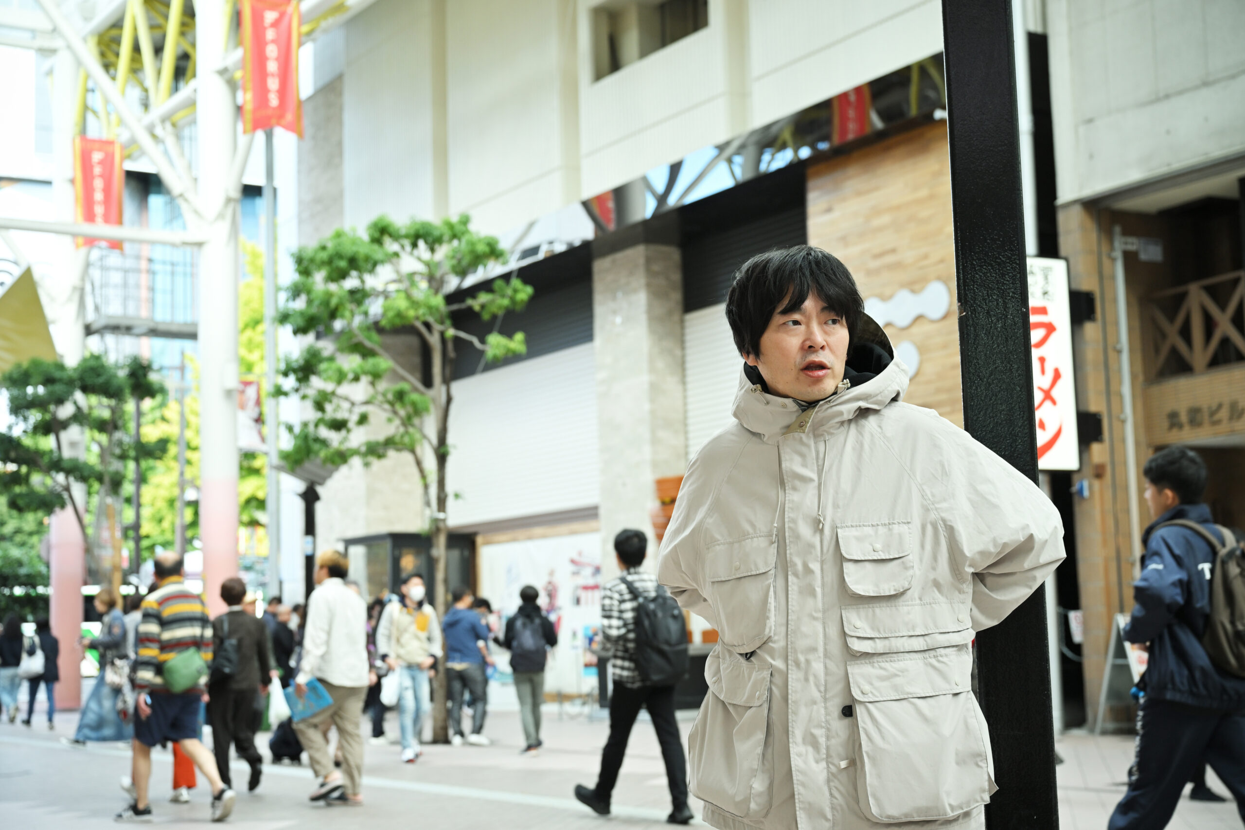 ぶらんど～む一番町では、シャッターが下りている「仙台フォーラス」を見つけ、「一時閉館ですか。『ラス前待ち合わせ』ができないんですね」と、まちの変化を寂しがった