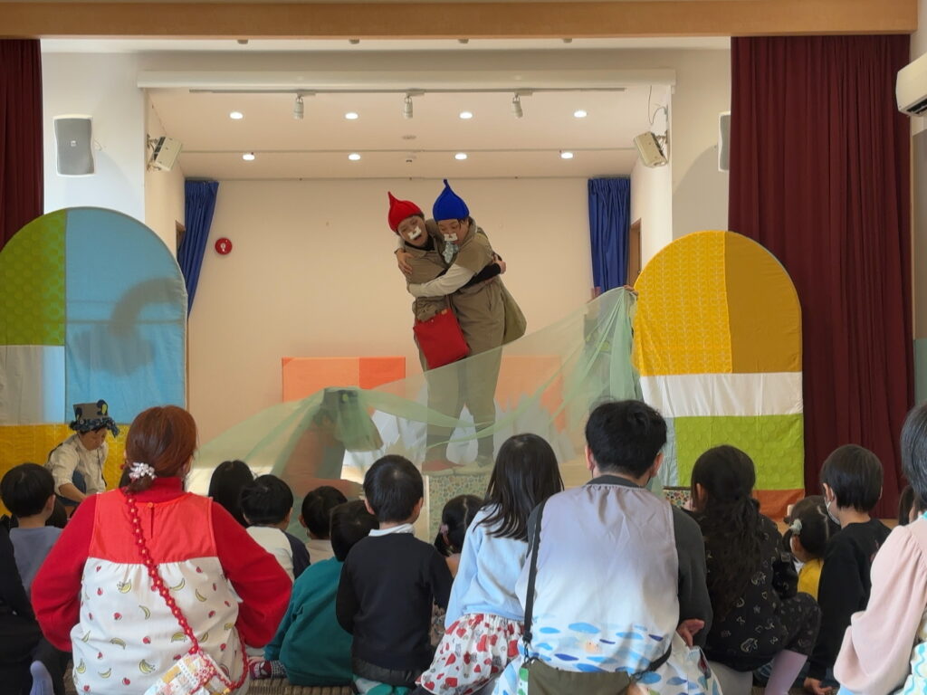 事業レビュー｜ことばを超えてつながる、こども演劇プロジェクト